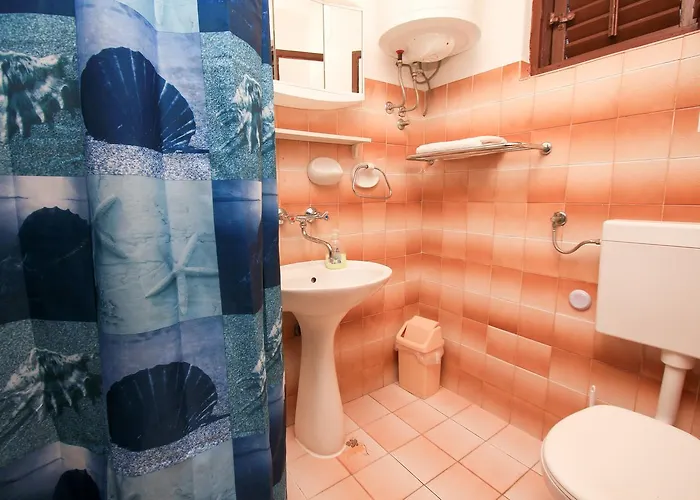 Robinson Danica 1 * Gornji Dingac