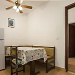Apartment Robinson Danica 1 Gornji Dingac