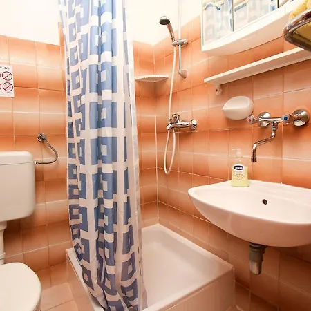 Apartment Robinson Danica 1 *